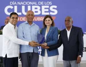Vicepresidenta Raquel Peña y ministro Kelvin Cruz conmemoran el Día Nacional de los Clubes