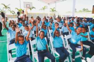 Gobierno entrega Centro Educativo María Teresa Mirabal en La Guáyiga, beneficiando a 450 estudiantes