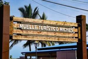 Finaliza la reconstrucción del muelle de Miches; Collado realiza entrega oficial