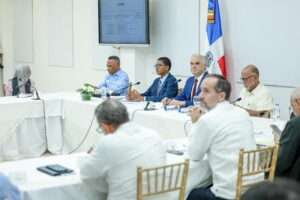 Ministro Luis Miguel De Camps lanza estrategia para consolidar educación de calidad