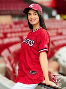 Gigantes del Cibao presentan a Yerileidy Reyes como su nueva madrina