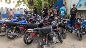 Policía Nacional desmantela banda dedicada al robo y venta de motocicletas en San Juan