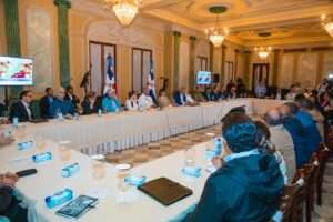 Presidente Abinader mantiene suspensión de labores y docencia por tormenta Melissa en nueve provincias