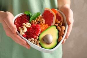 Descubre los alimentos que realmente nutren tu cuerpo y potencian tu energía