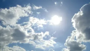 Cielo despejado al amanecer, pero la tarde llega con lluvias en varias zonas del país
