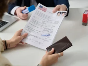 Embajada de EE.UU. en México aclara que visa es “privilegio” y explica razones para cancelarla