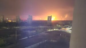 Ucrania ataca dos refinerías rusas estratégicas para el suministro militar