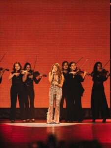 Shakira se convierte en la artista latina más taquillera de la historia con su gira “Las Mujeres Ya No Lloran”
