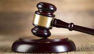 Acusado de incendiar a un hombre enfrenta solicitud de prisión