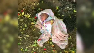 Recién nacida es abandonada frente a un negocio de comida rápida en Dajabón