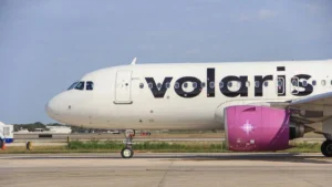 Aerolíneas mexicanas reportan afectaciones en vuelos por actualización de software