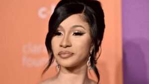 Cardi B dice que se siente "en peligro" tras un año de acoso y amenazas