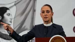 "No a la violencia": Sheinbaum denuncia la violencia en la marcha de la generación Z en México