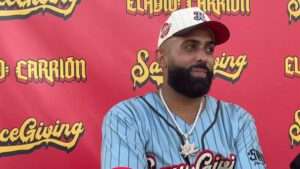 Eladio Carrión reúne a deportistas y artistas para celebrar "Saucegiving" en Puerto Rico