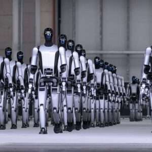 China prueba robots humanoides de Ubtech para reforzar la vigilancia en la frontera con Vietnam