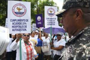 Enfermeras exigen nombramiento  48,000 profesionales y cumplimiento de acuerdos