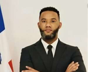 Solicitan un año de prisión preventiva para fiscal acusado de recibir 10,000 dólares de persona bajo investigación