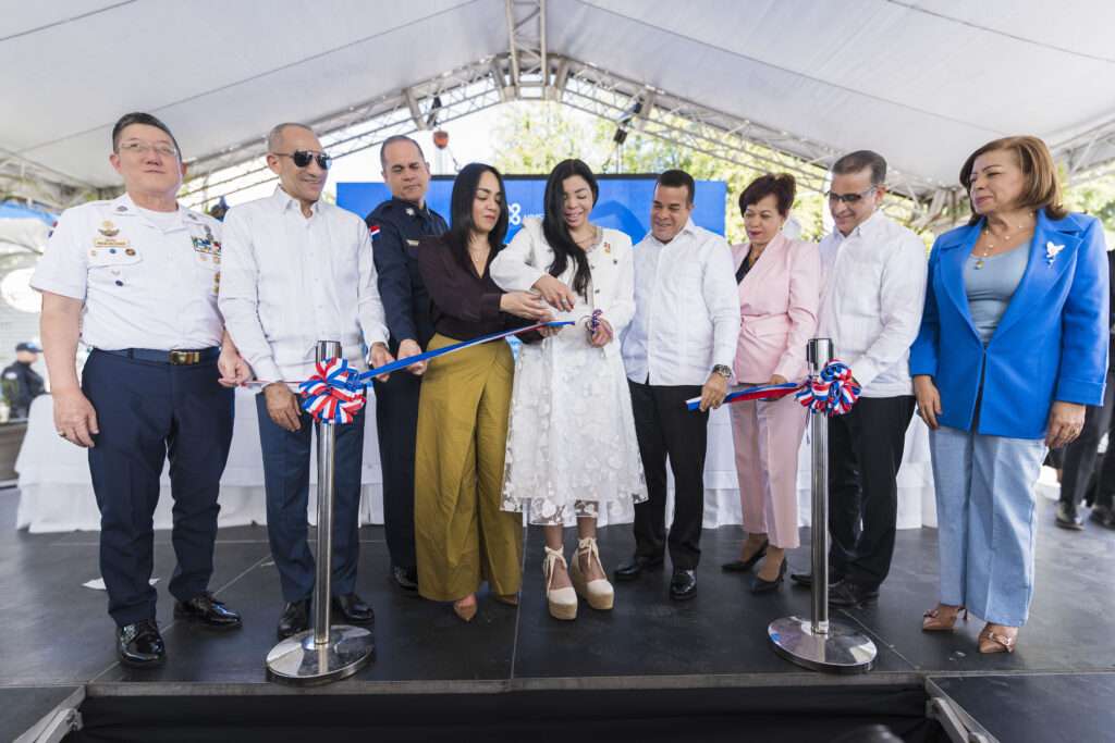 Yeni Berenice inaugura Centro Integral de Acceso a la Justicia en Boca Chica