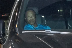 Tiger Woods queda en libertad tras su arresto por un accidente de tráfico en Florida