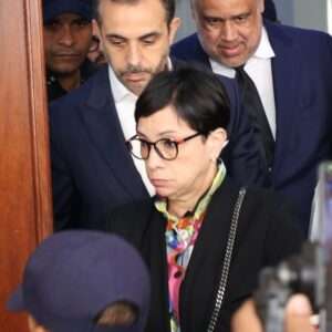 Juez ordena iniciar lectura de acusación en caso Jet Set tras rechazar aplazamiento