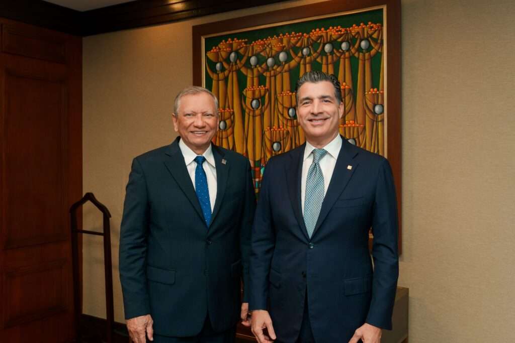 Banco Popular y Banreservas reafirman compromiso con la estabilidad y el desarrollo económico del país