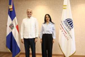 Ministro Luis Miguel De Camps impulsa acciones para reforzar la seguridad en centros educativos de todo el país