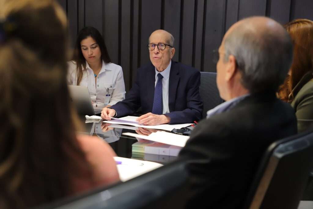 Gobierno y sector privado estudian desafíos climáticos de la República Dominicana