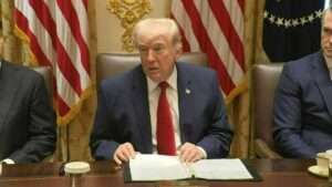 Trump mantiene amenazas a Irán a un día del vencimiento del ultimátum